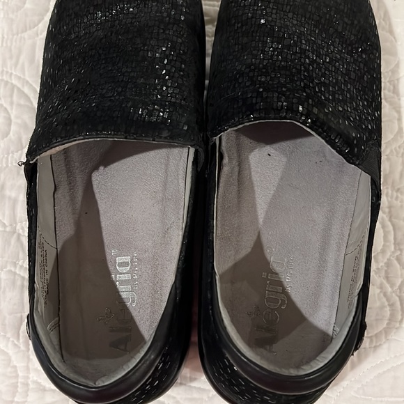 Alegría Keli Gently Used Clogs, Limited Edition color Tile Me More Black - Picture 3 of 5